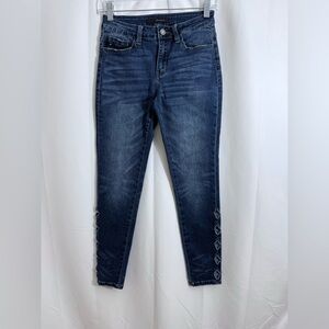 KanCan Mid Rise Ankle Skinny Jeans With Diamond Cut Out Detail On Sides Size 5